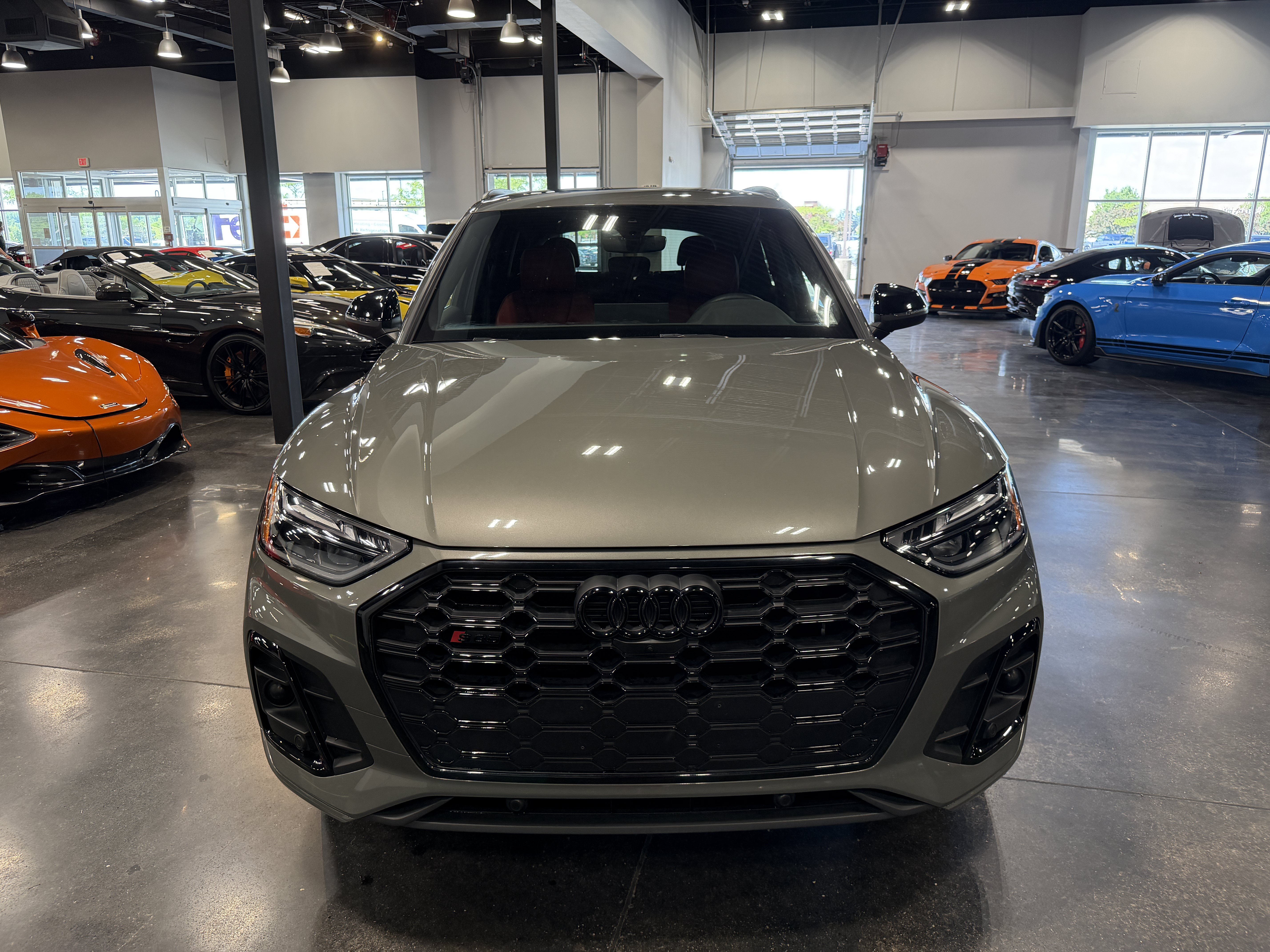 Used 2023 Audi SQ5 Premium Plus w/ Premium Plus Package AWD/4WD image 2