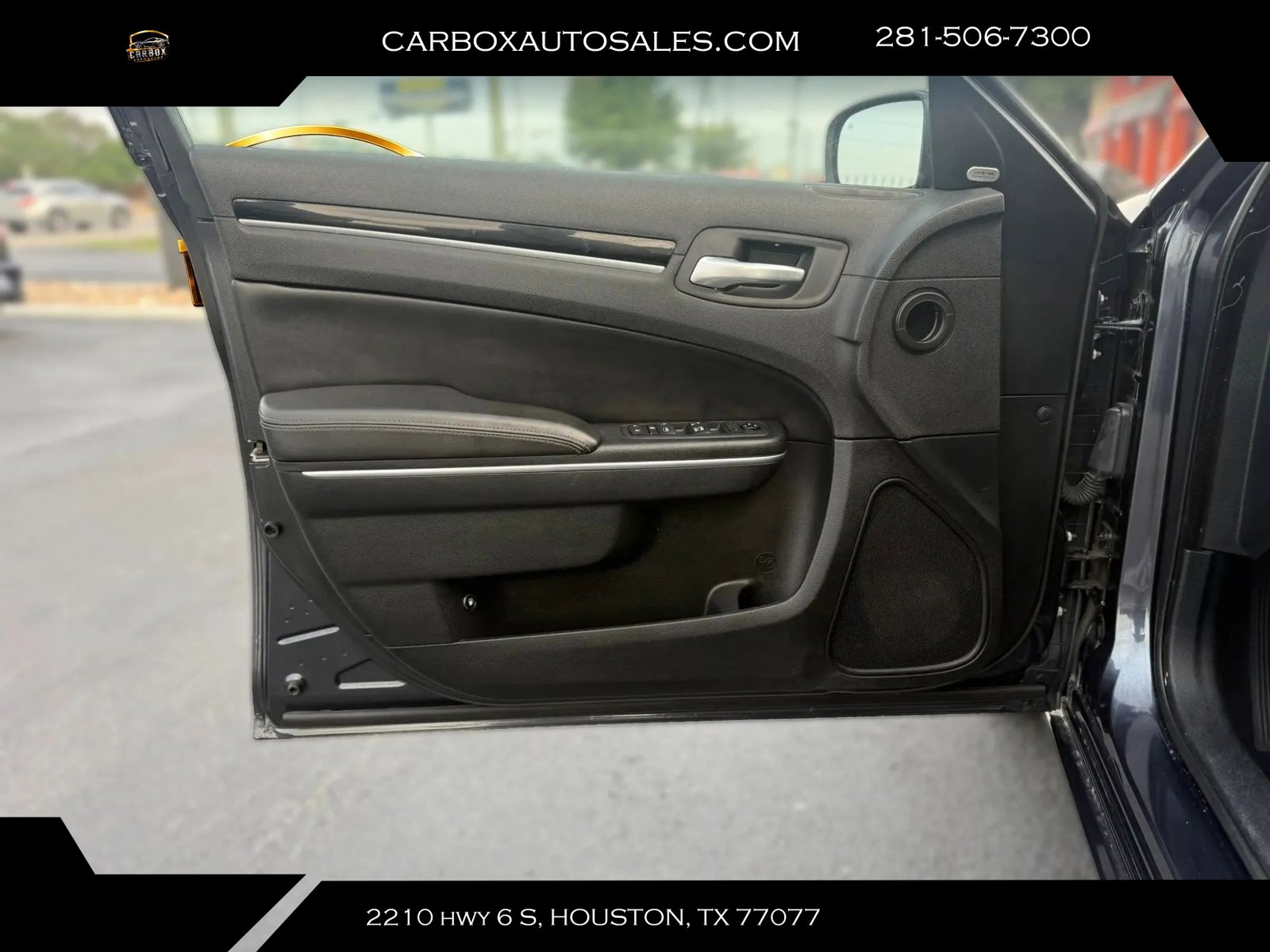 Used 2018 Chrysler 300 S AWD/4WD image 17