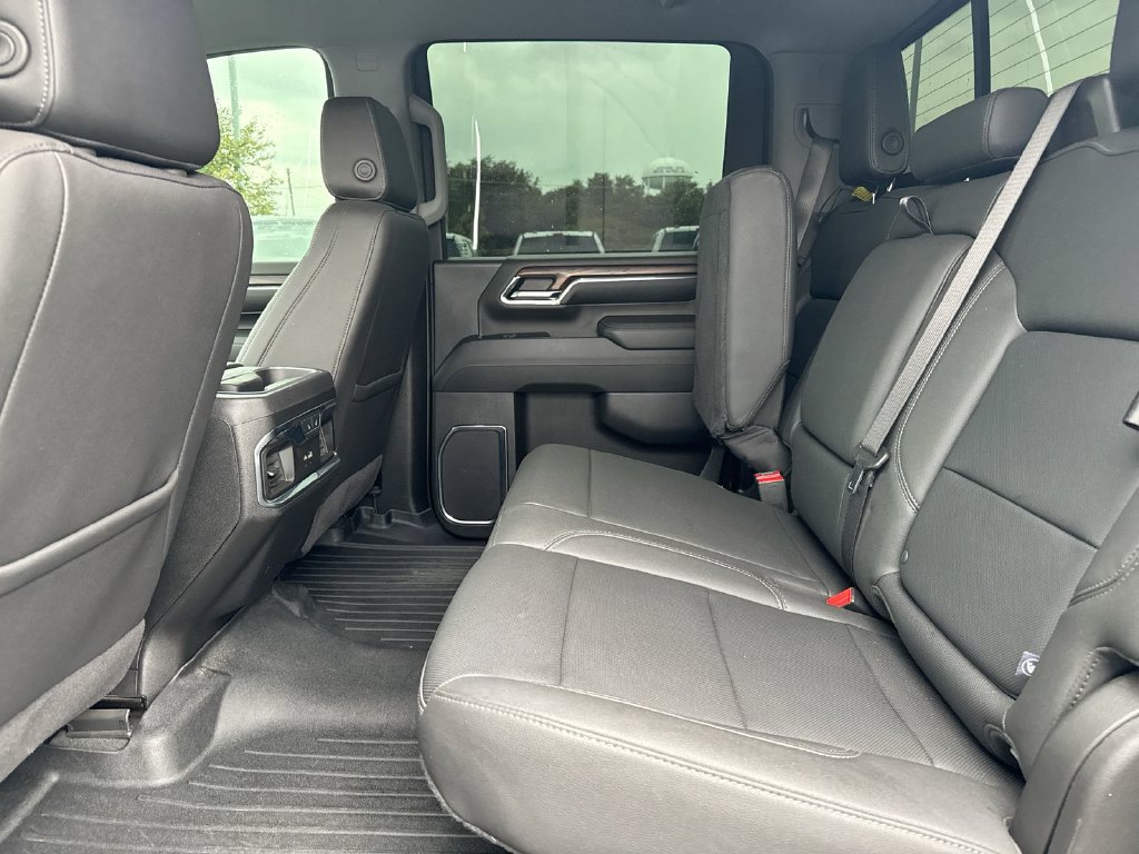 Used 2024 GMC Sierra 2500 SLT w/ SLT Premium Package AWD/4WD image 23