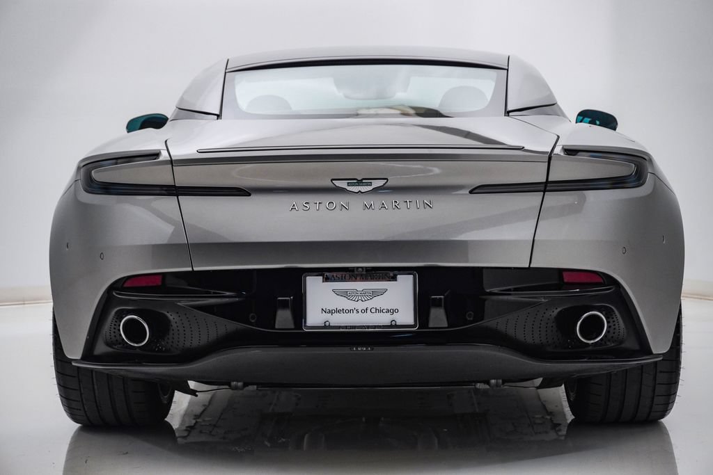 Used 2025 Aston Martin DB12 Coupe RWD image 7