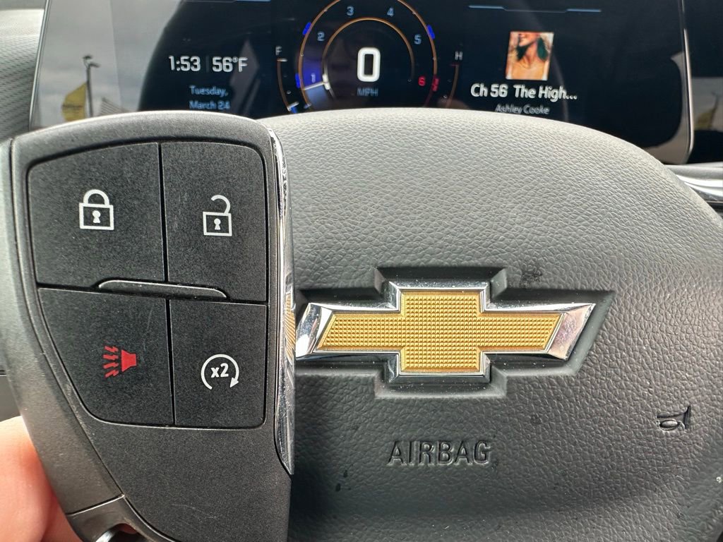 Used 2025 Chevrolet Equinox LT AWD/4WD image 45