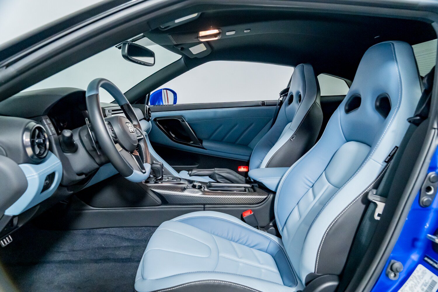 Used 2024 Nissan GT-R w/ Floor Mat Package AWD/4WD image 21