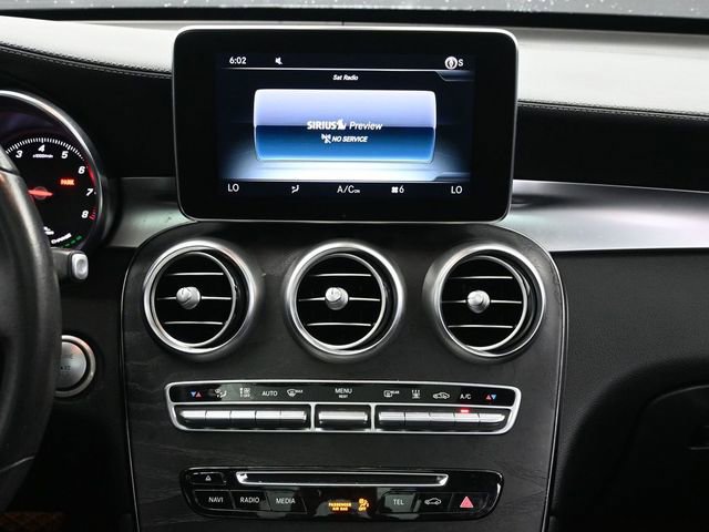 Used 2018 Mercedes-Benz GLC 350e 4MATIC image 18
