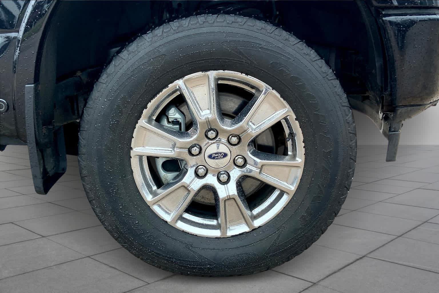Used 2020 Ford F150 Lariat w/ Equipment Group 502A Luxury AWD/4WD image 11