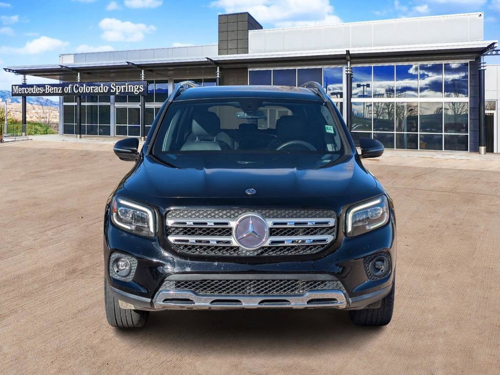 Used 2020 Mercedes-Benz GLB 250 4MATIC w/ Premium Package image 2