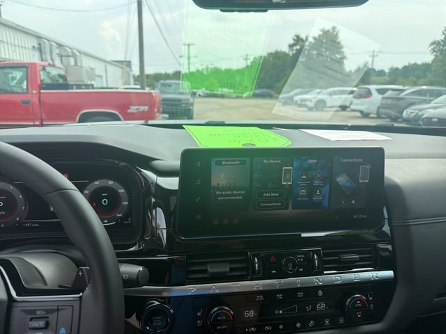 Certified 2026 Nissan Pathfinder Platinum AWD/4WD image 20