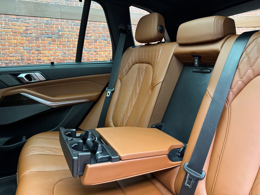 Certified 2025 BMW X5 xDrive40i w/ Executive Package AWD/4WD image 11