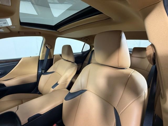 Used 2024 Lexus ES 350 w/ Premium Package image 14