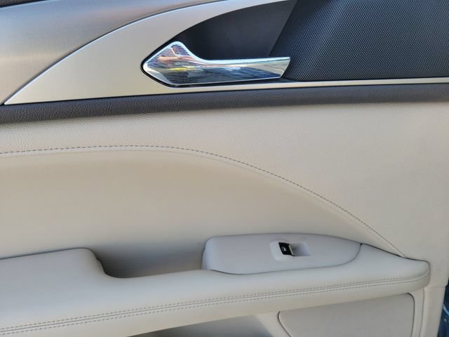 Used 2019 Lincoln MKZ Premiere FWD image 12