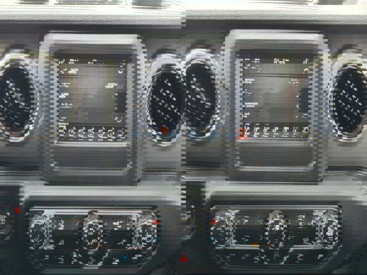 Used 2023 Jeep Wrangler Unlimited image 27