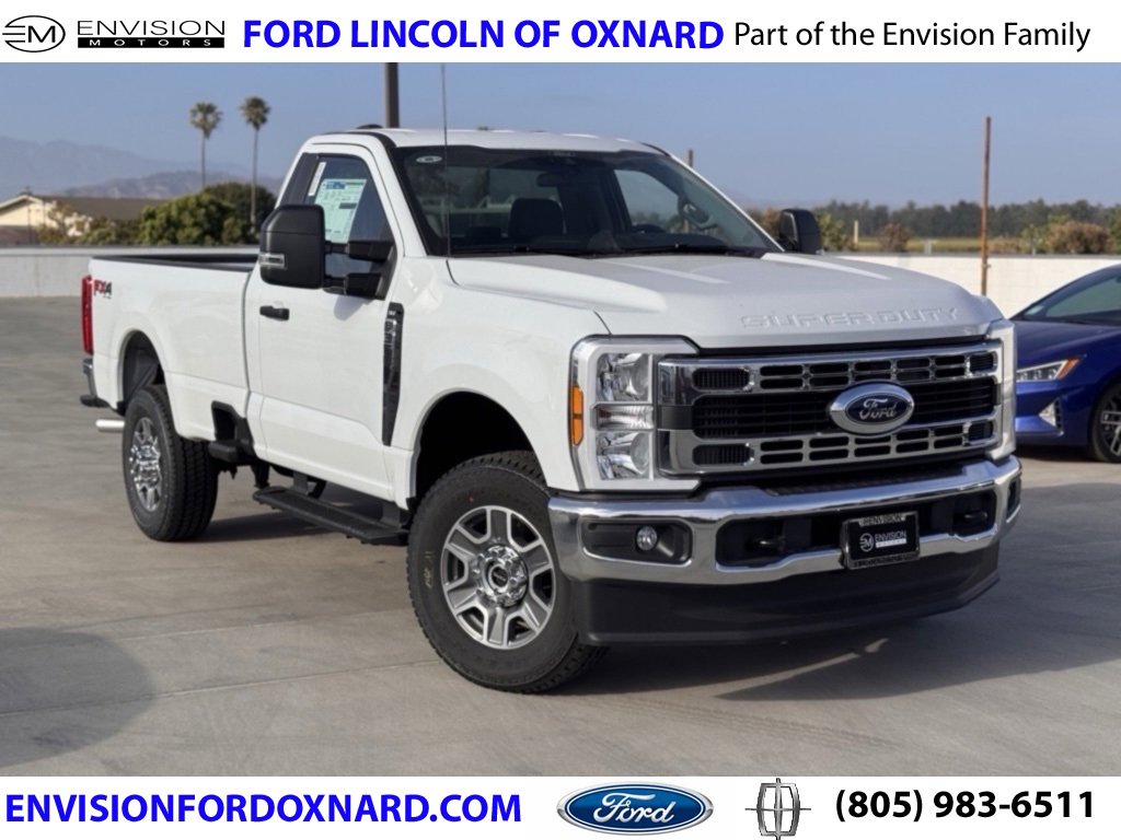 New 2025 Ford F350 XLT w/ FX4 Off-Road Package