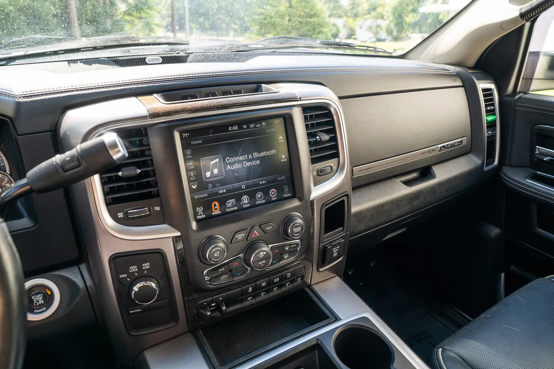 Used 2015 RAM 2500 Limited AWD/4WD image 25