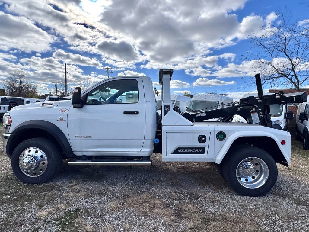 New 2024 RAM 4500 SLT w/ Quick Order Package 2YG SLT image 5