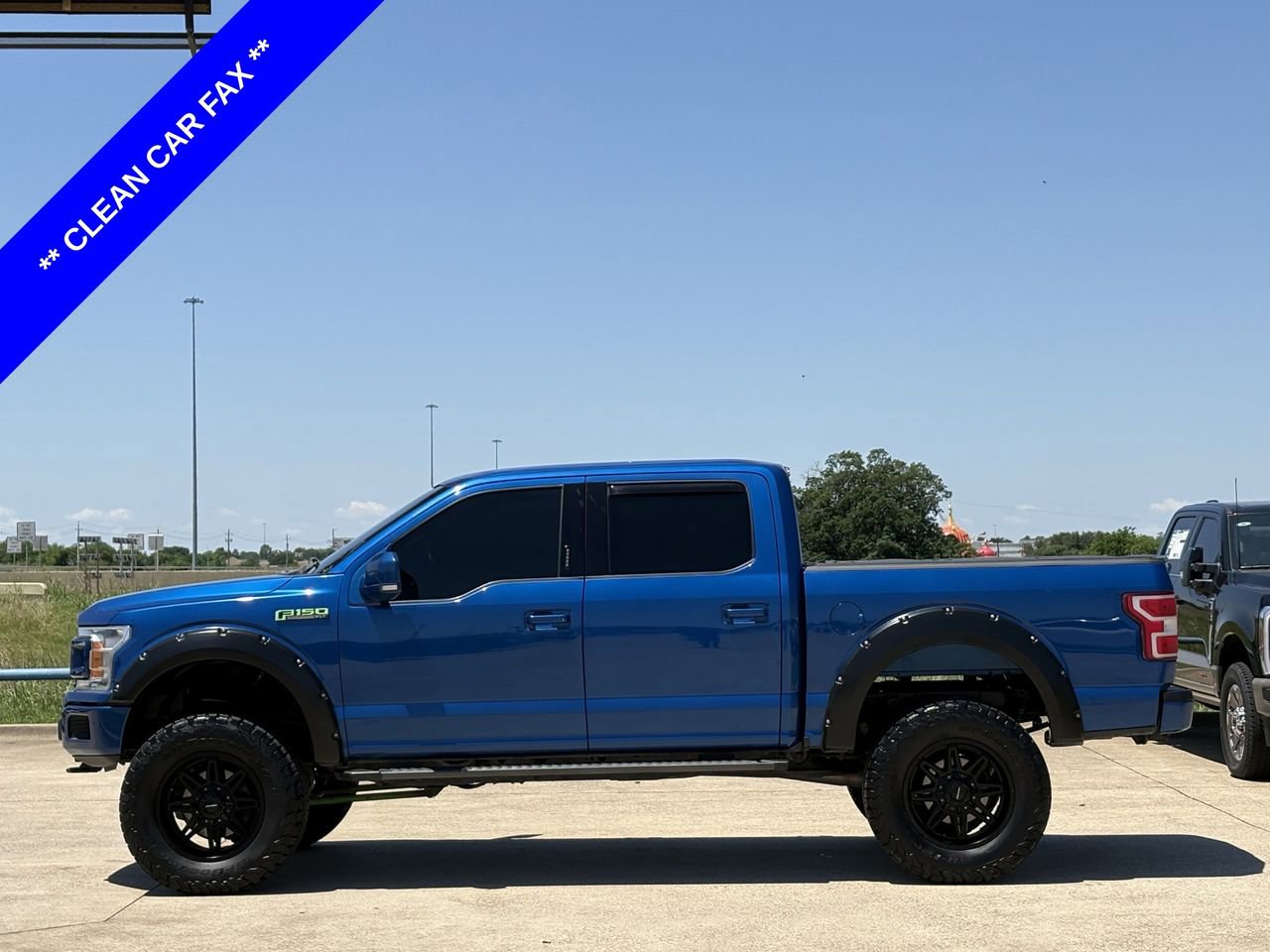 Used 2018 Ford F150 XLT w/ Equipment Group 302A Luxury AWD/4WD image 3