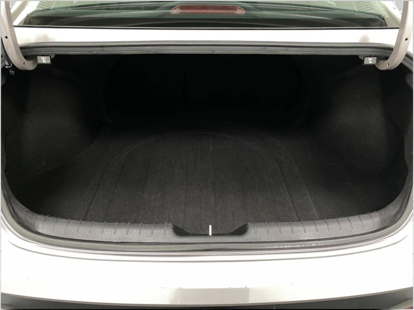 Used 2025 Hyundai Elantra SEL image 5