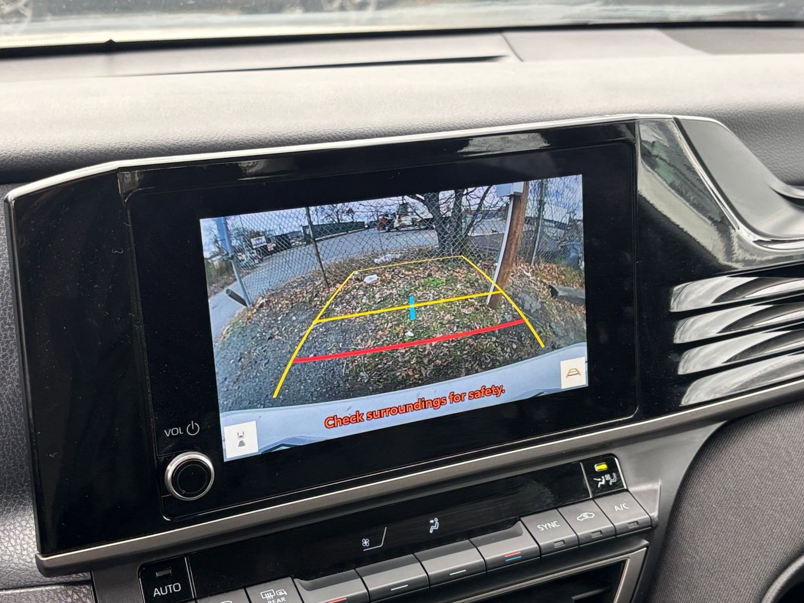 Used 2025 Toyota Camry LE image 17