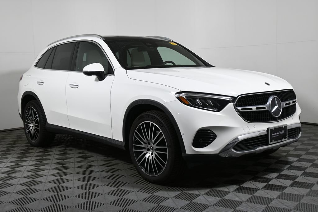 Certified 2025 Mercedes-Benz GLC 300 4MATIC image 8