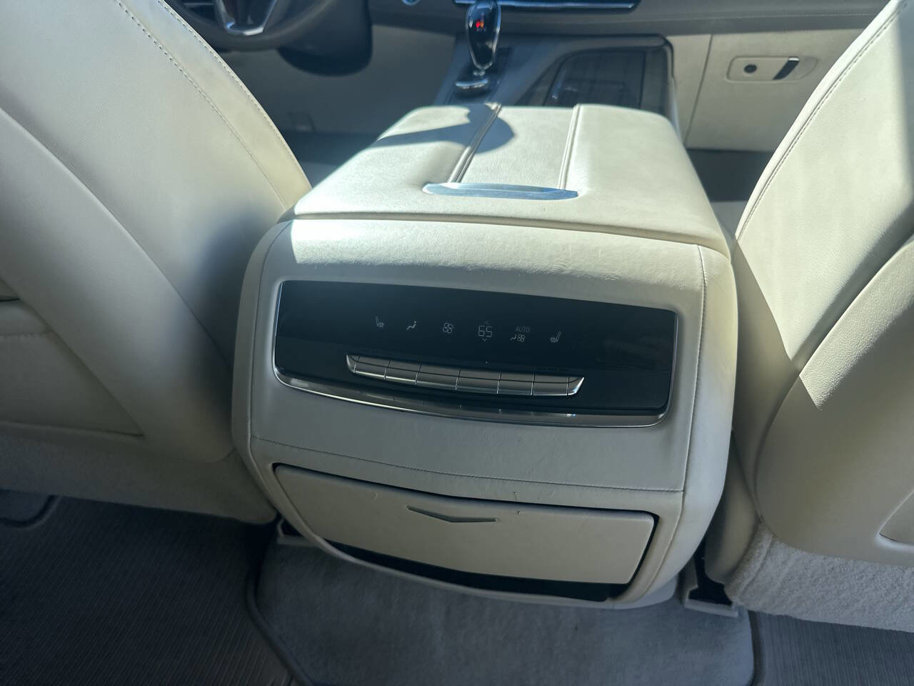 Used 2021 Cadillac Escalade Sport Platinum image 24