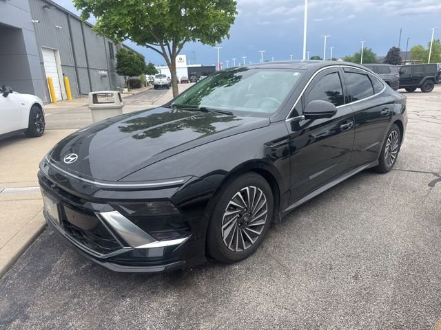 Used 2024 Hyundai Sonata Limited FWD image 2