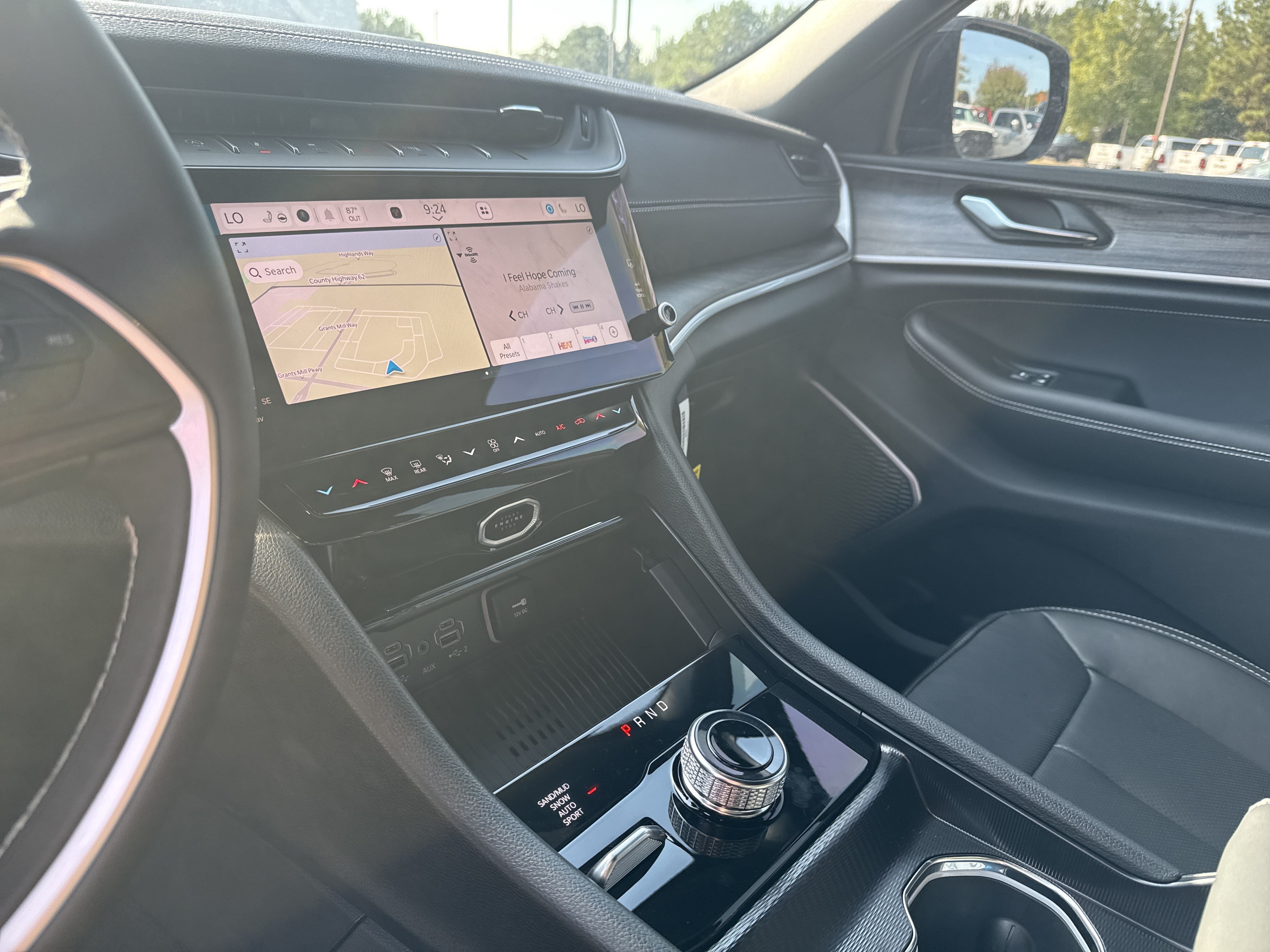 New 2026 Jeep Grand Cherokee Limited AWD/4WD image 28