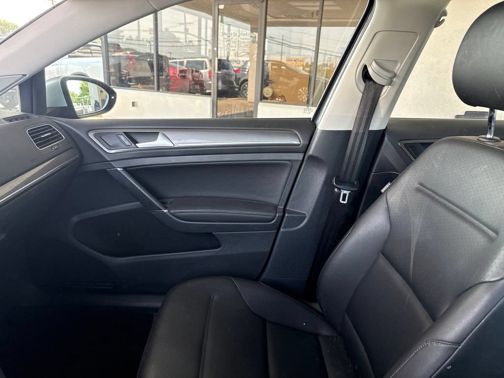 Used 2017 Volkswagen Golf Alltrack SE AWD/4WD image 27