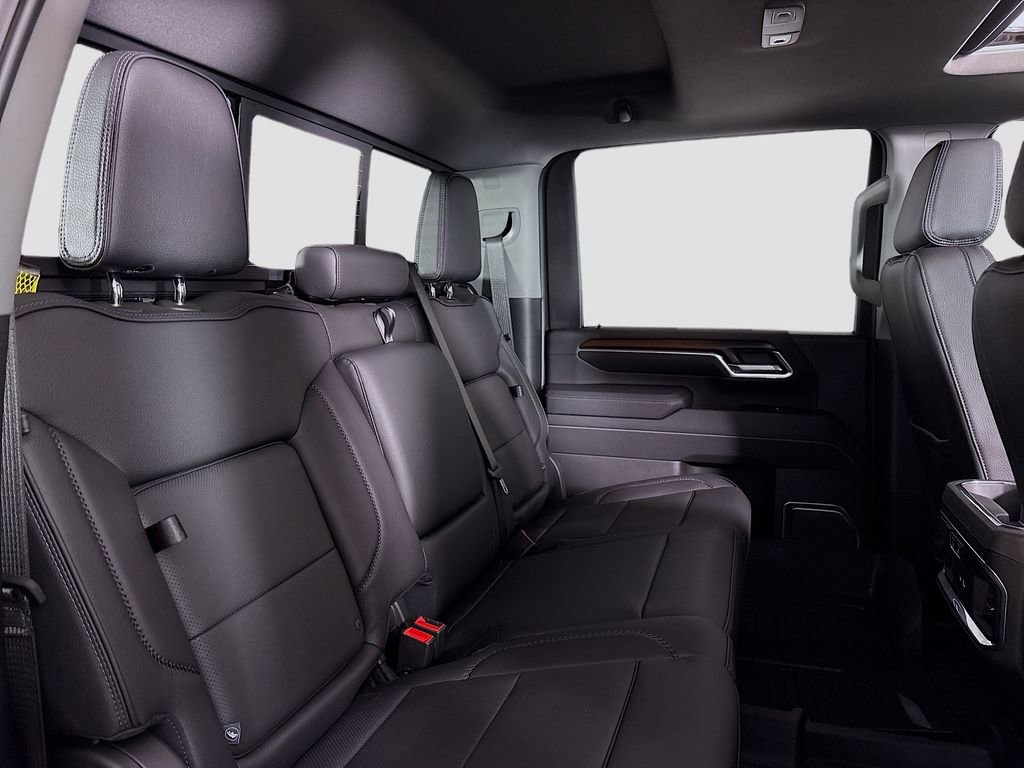 New 2025 GMC Sierra 3500 Denali w/ Denali Reserve Package image 28