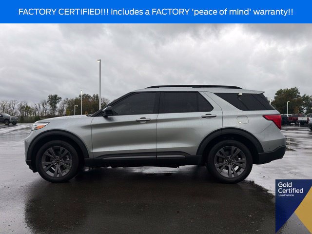 Used 2023 Ford Explorer XLT w/ Equipment Group 202A AWD/4WD image 18