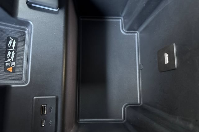 Used 2022 Chevrolet Silverado 1500 RST AWD/4WD image 33