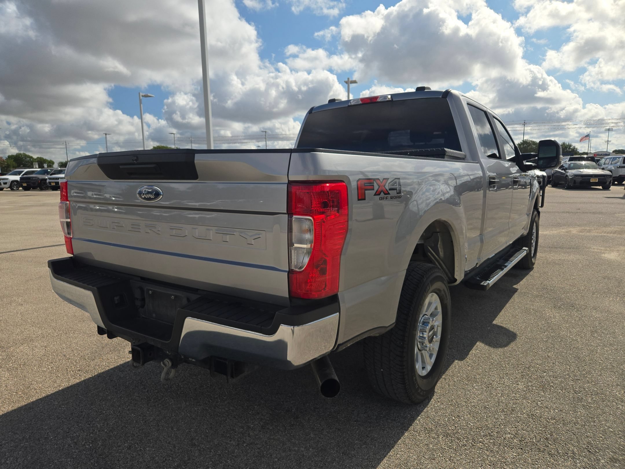 Used 2020 Ford F250 XL w/ STX Appearance Package AWD/4WD image 3