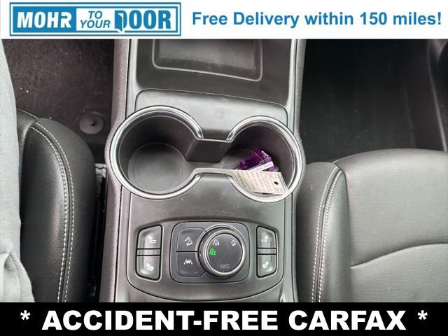 Used 2024 GMC Terrain SLT image 24