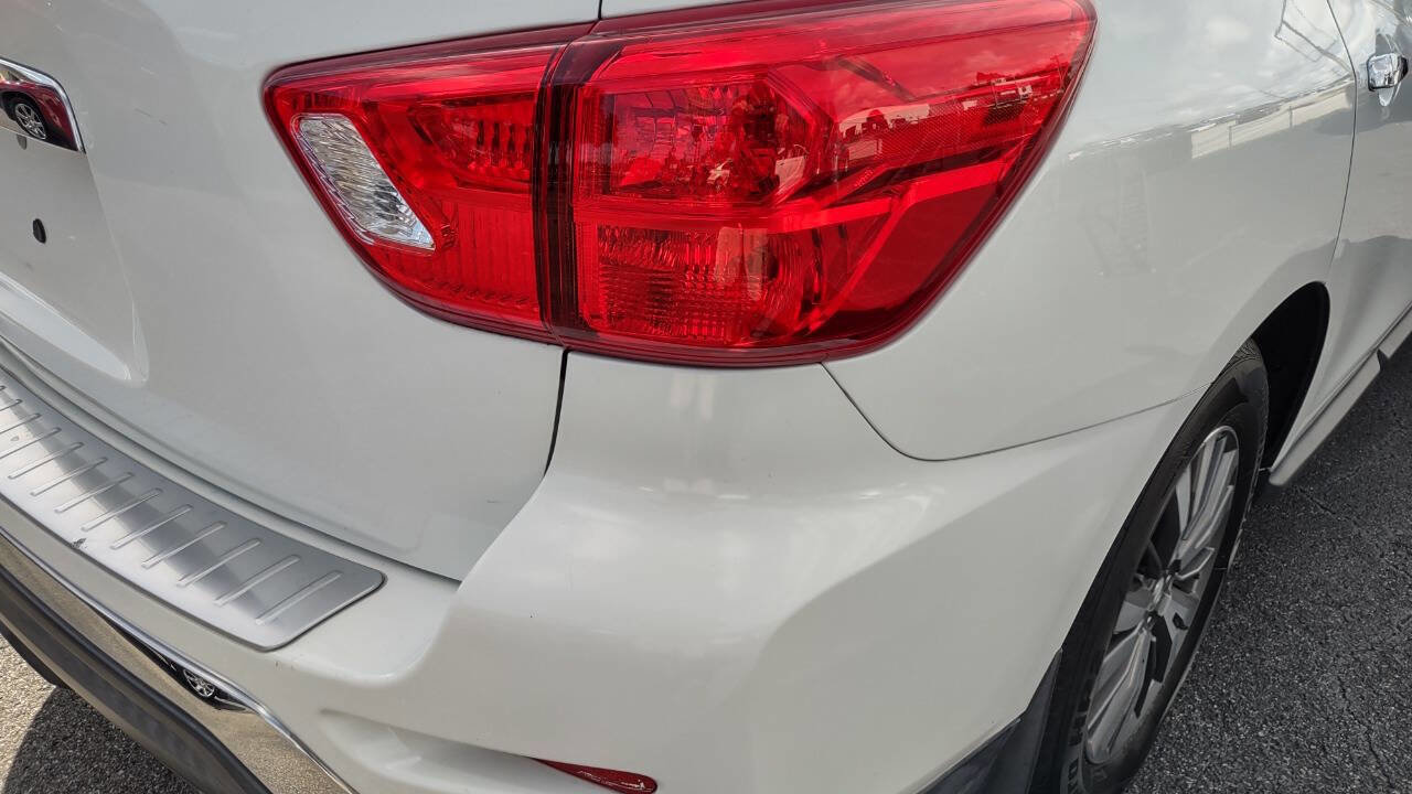 Used 2017 Nissan Pathfinder S image 36