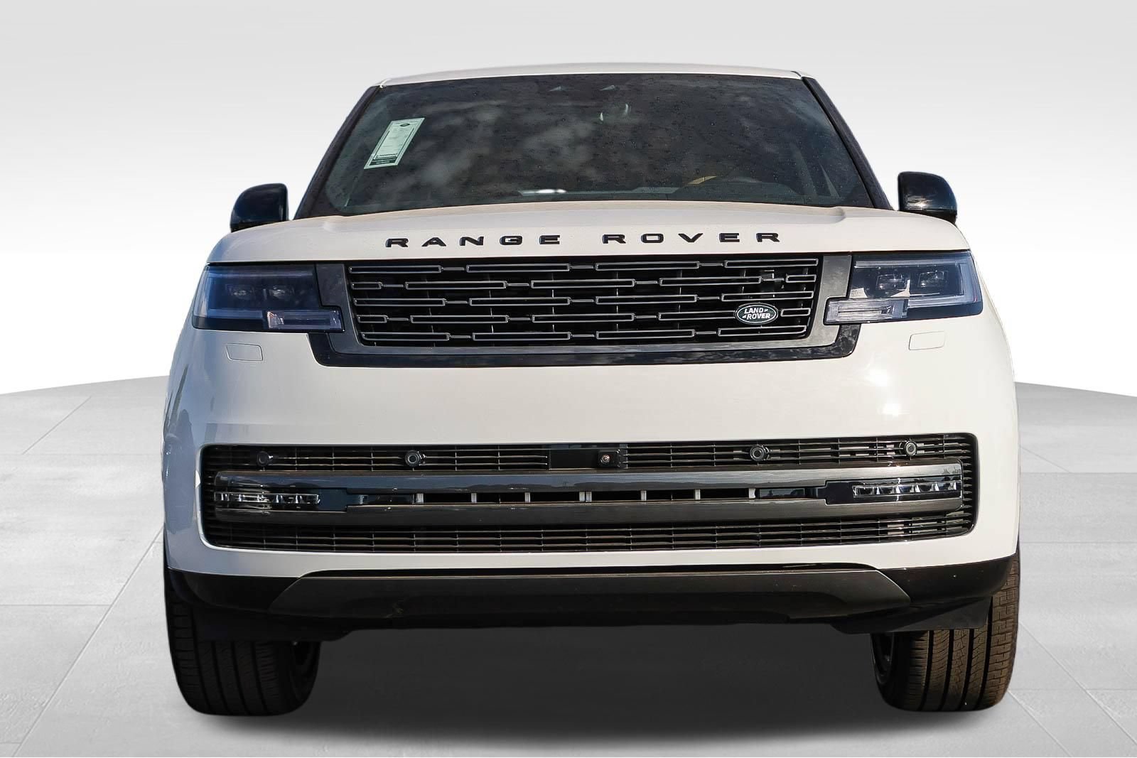 New 2026 Land Rover Range Rover Long Wheelbase SE AWD/4WD image 2