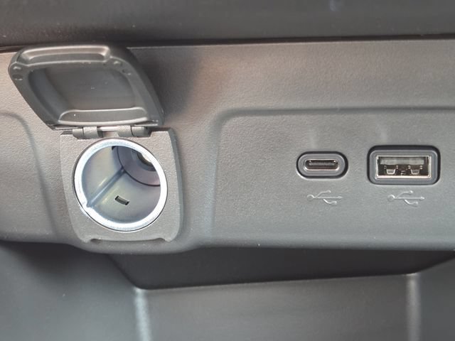 New 2026 Chevrolet Trax LT w/ LT Convenience Package FWD image 27
