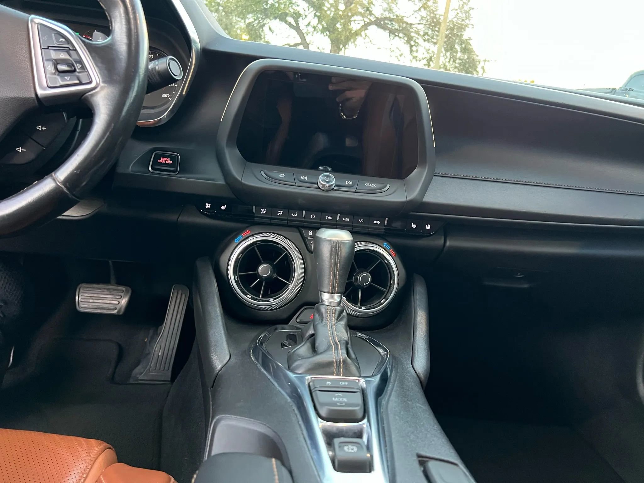 Used 2019 Chevrolet Camaro LT w/ RS Package image 10