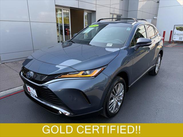 Certified 2024 Toyota Venza XLE AWD/4WD image 1