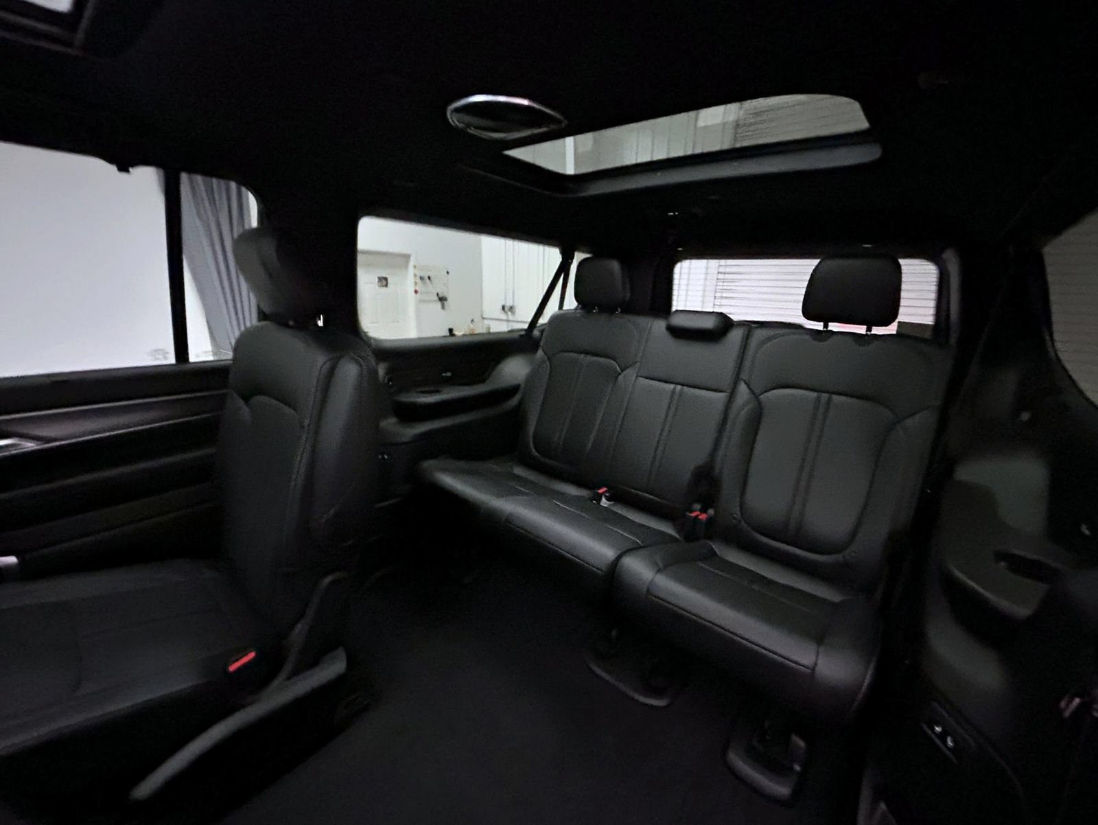 New 2026 Jeep Grand Wagoneer L Limited AWD/4WD image 19
