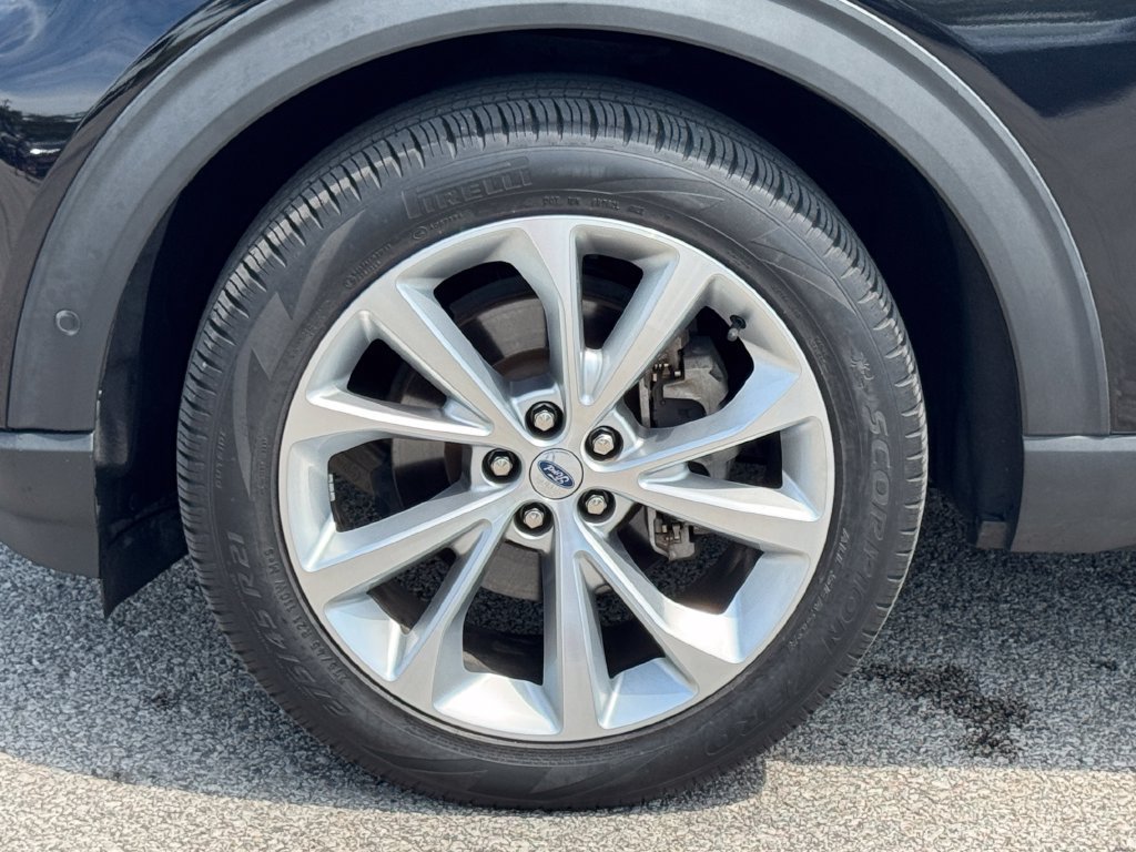 Used 2023 Ford Explorer Platinum w/ Technology Package AWD/4WD image 45