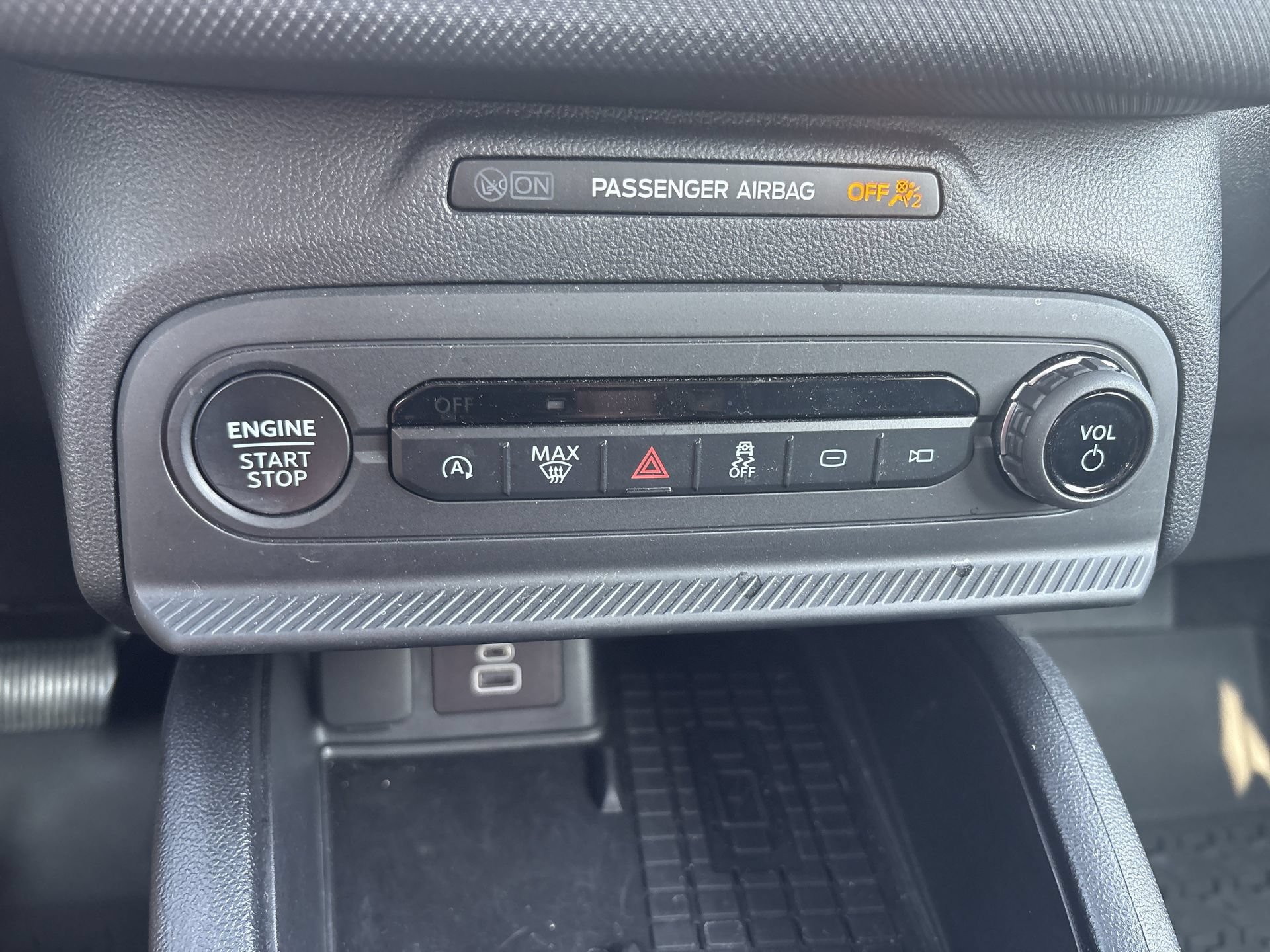 Certified 2025 Ford Bronco Sport Heritage w/ Convenience Package AWD/4WD image 6