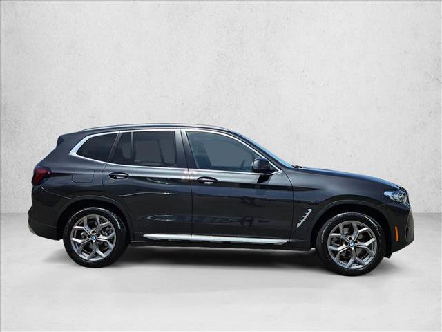 Used 2024 BMW X3 xDrive30i w/ Premium Package w/ZPA AWD/4WD image 4