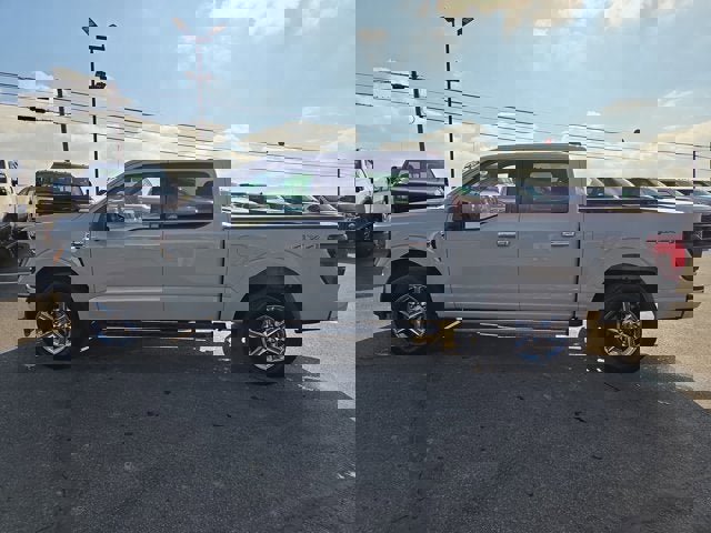 Used 2024 Ford F150 XLT image 3