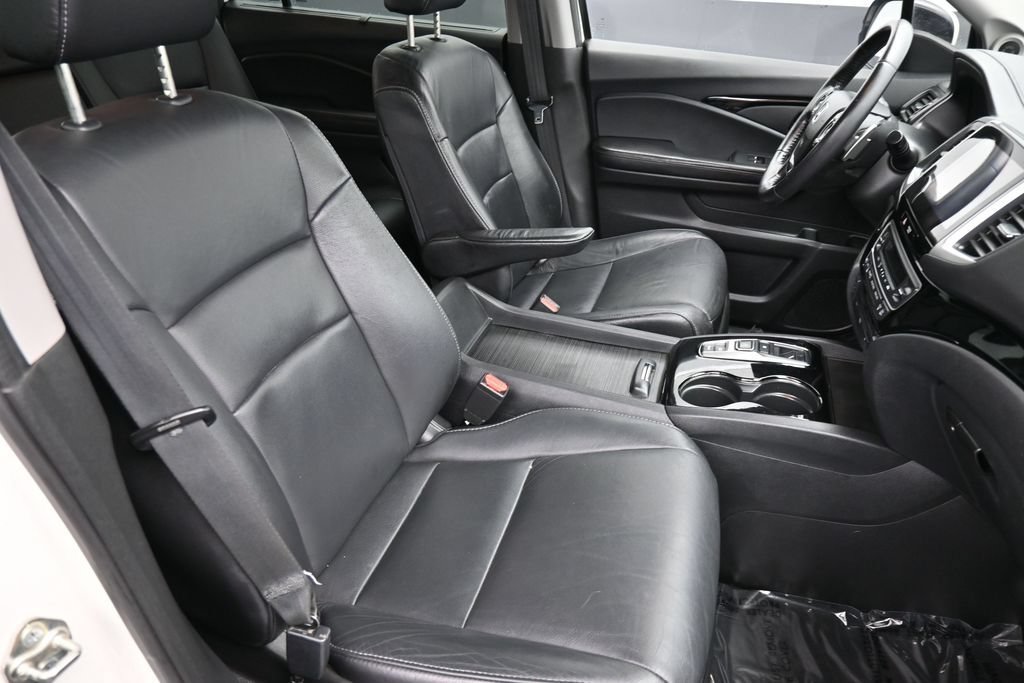 Used 2017 Honda Pilot Touring image 49