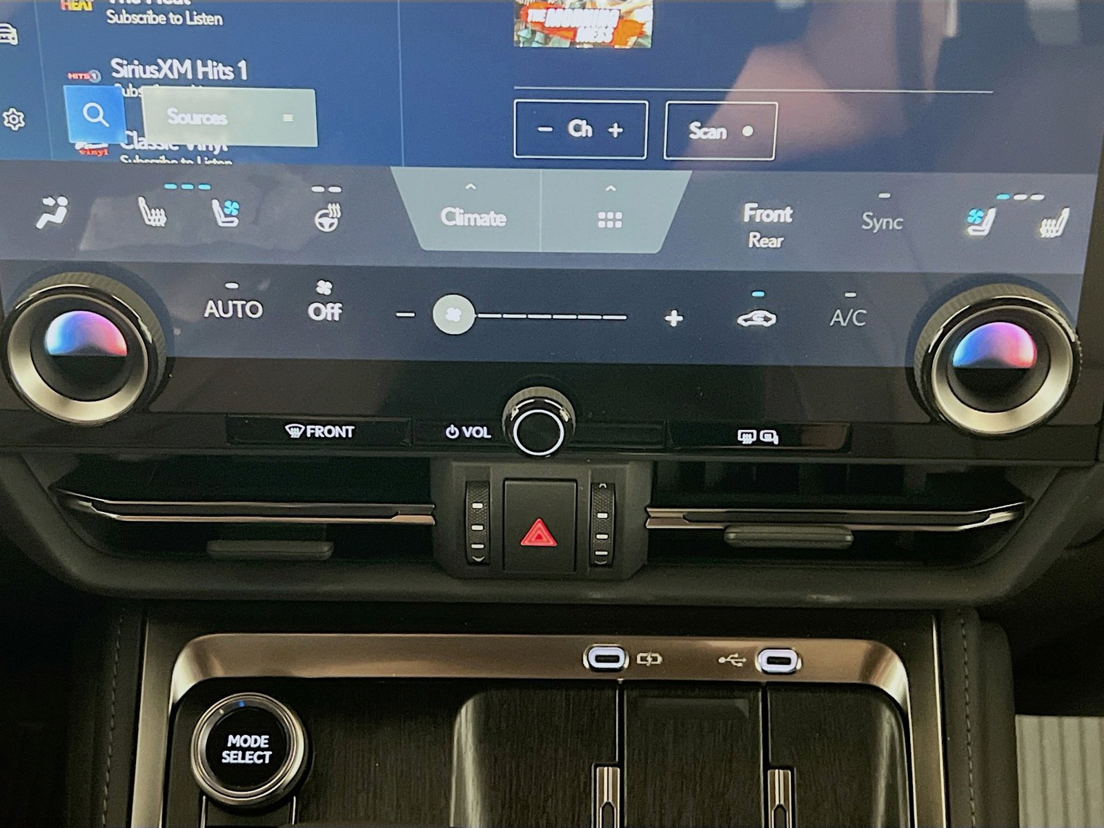 Used 2025 Lexus GX 550 550 Premium+ w/ Accessory Package (2T) image 11