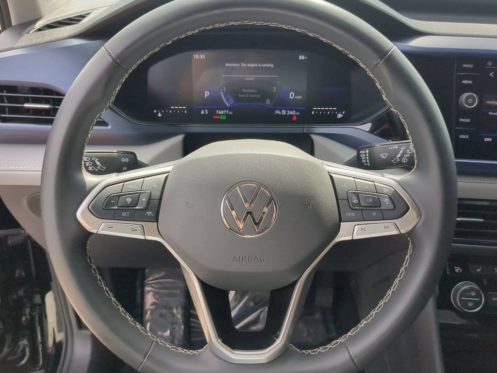 Used 2024 Volkswagen Taos SE FWD image 28
