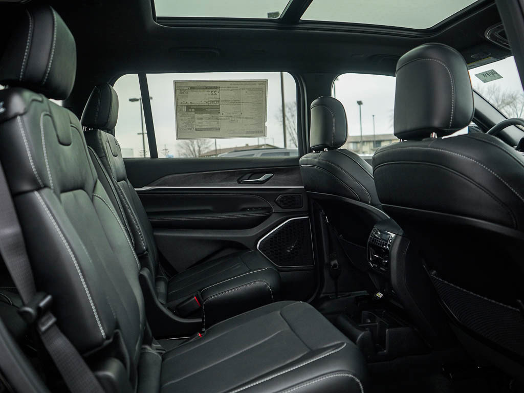 New 2026 Jeep Grand Cherokee L Limited AWD/4WD image 13