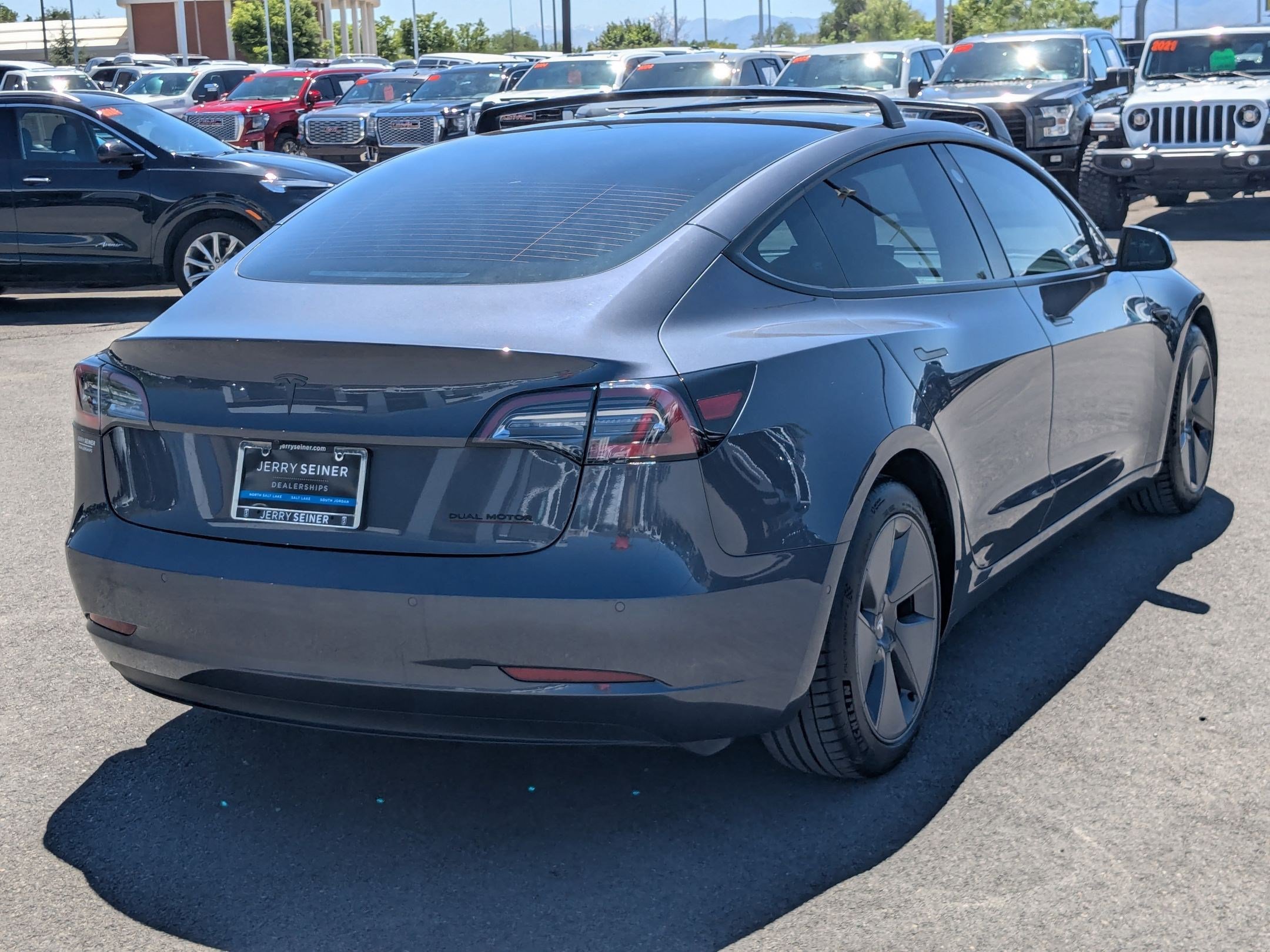 Used 2022 Tesla Model 3 Long Range AWD/4WD image 5