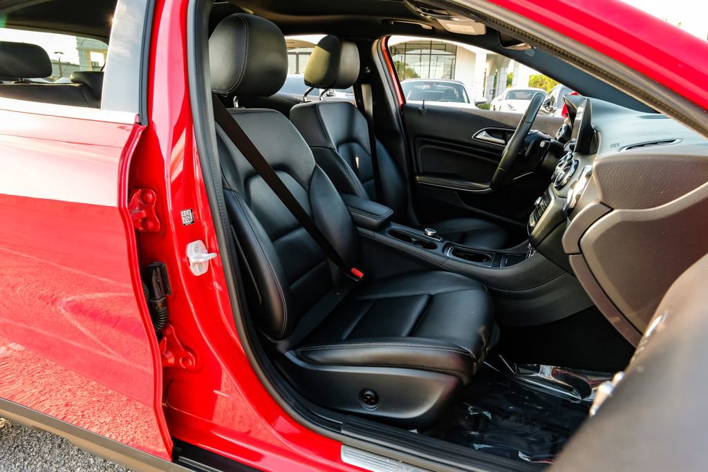 Used 2018 Mercedes-Benz GLA 250 image 34