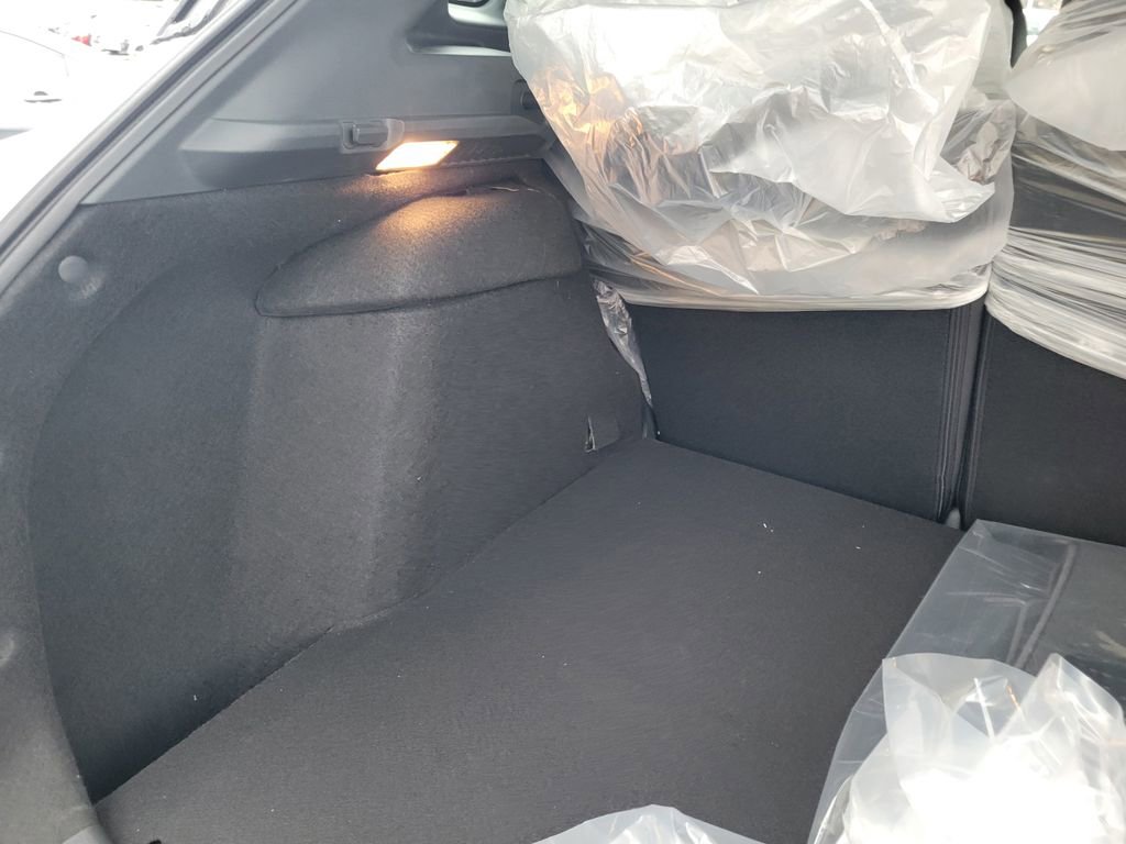 New 2026 Nissan Kicks SR w/ Cold Weather Package image 35