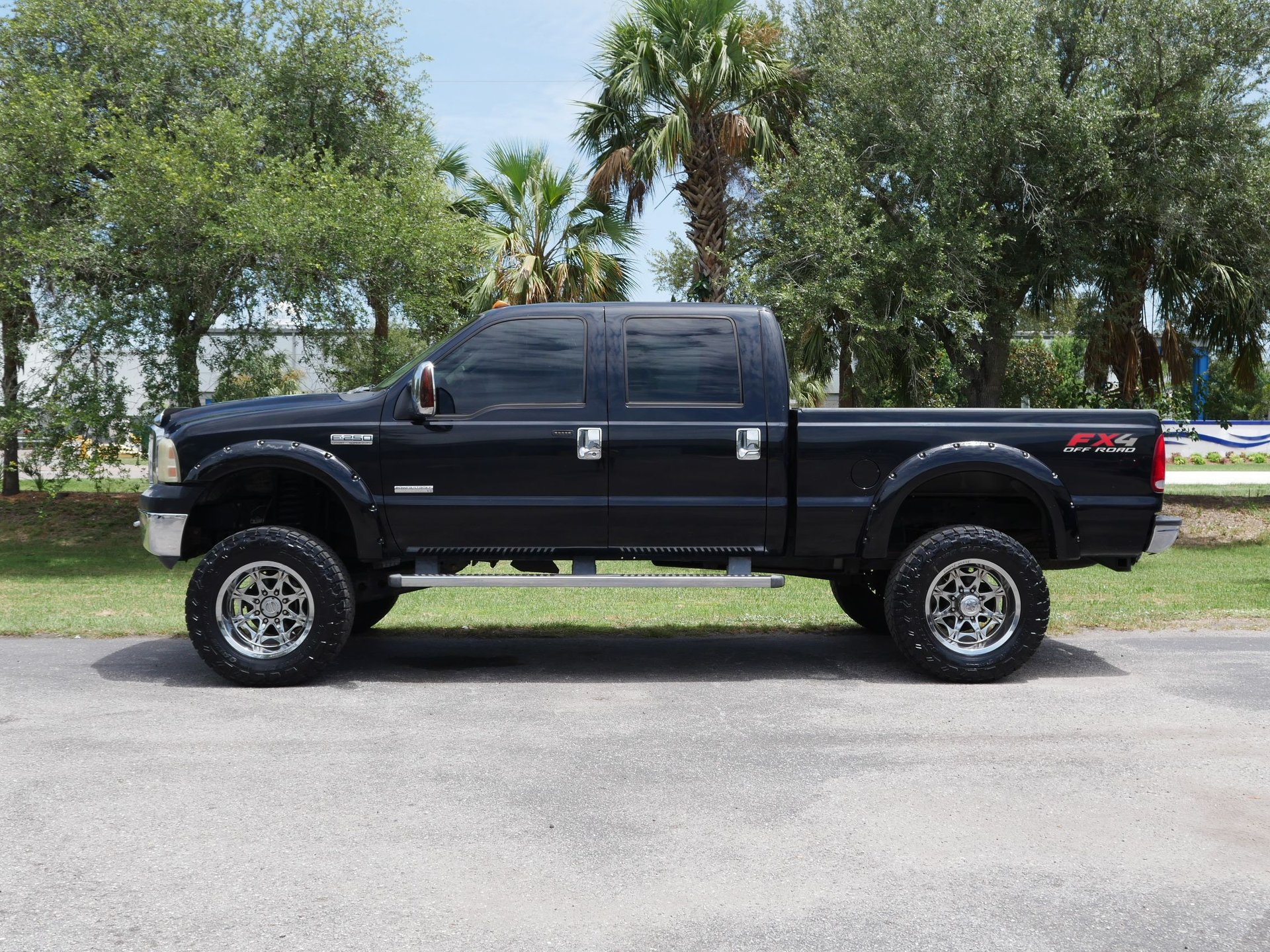 Used 2006 Ford F250 4x4 Crew Cab Super Duty image 17