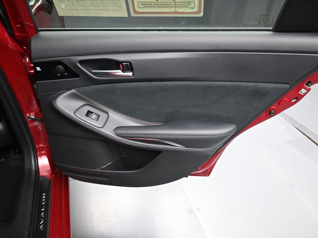 Certified 2020 Toyota Avalon Touring w/ Advanced Safety Package FWD image 34