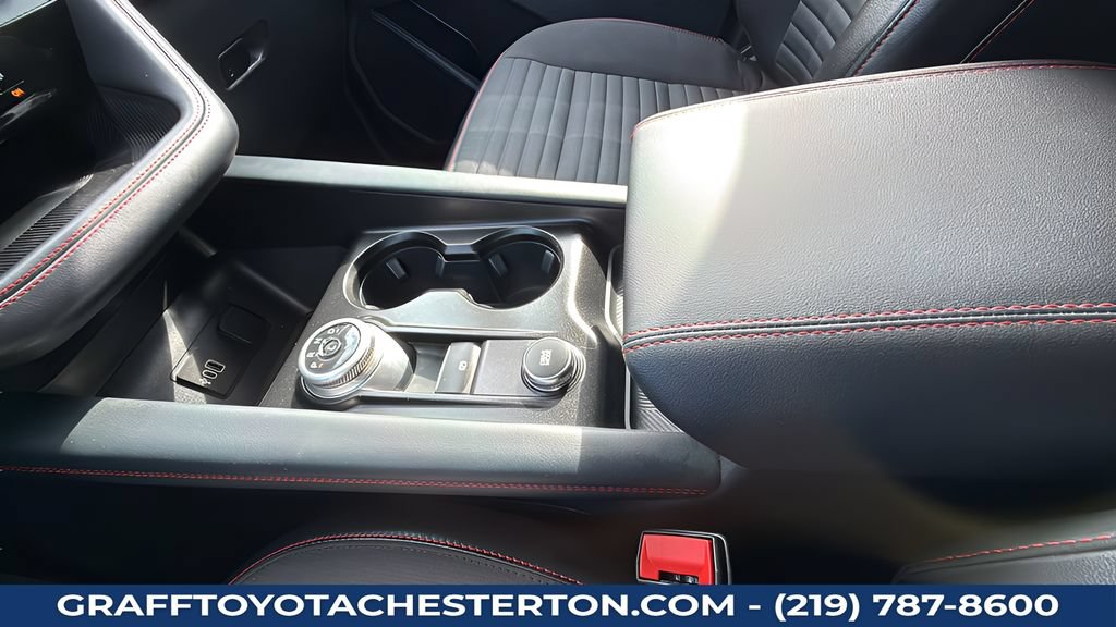 Used 2026 Ford Explorer ST-Line w/ ST-Line Street Pack AWD/4WD image 20